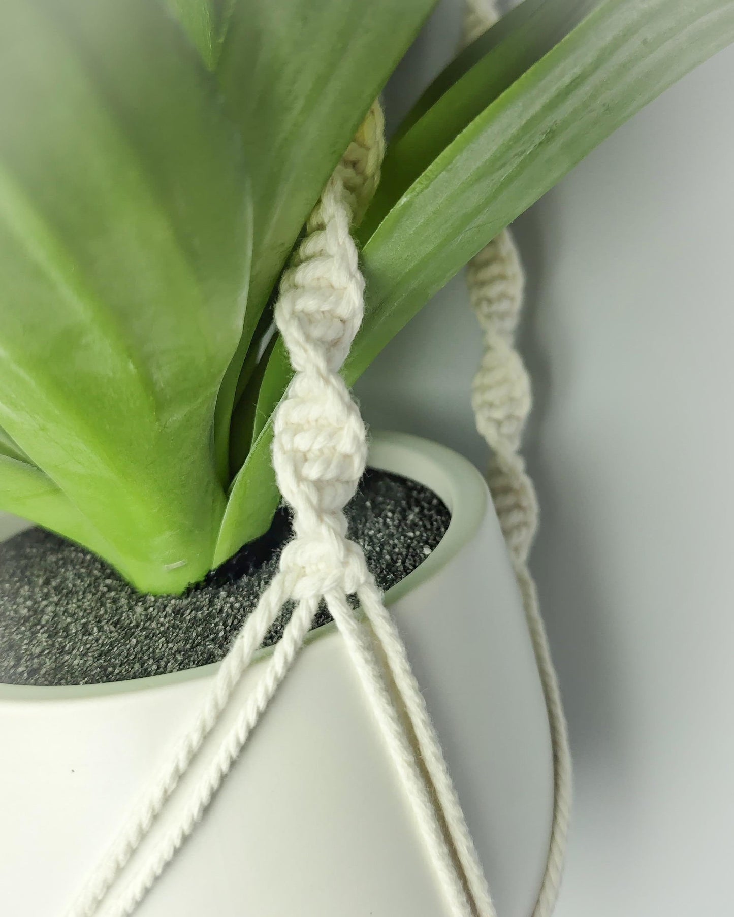 LUMI Macrame Plant Hanger